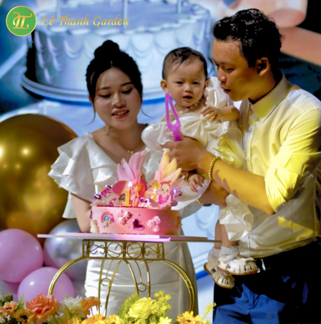 Chị My